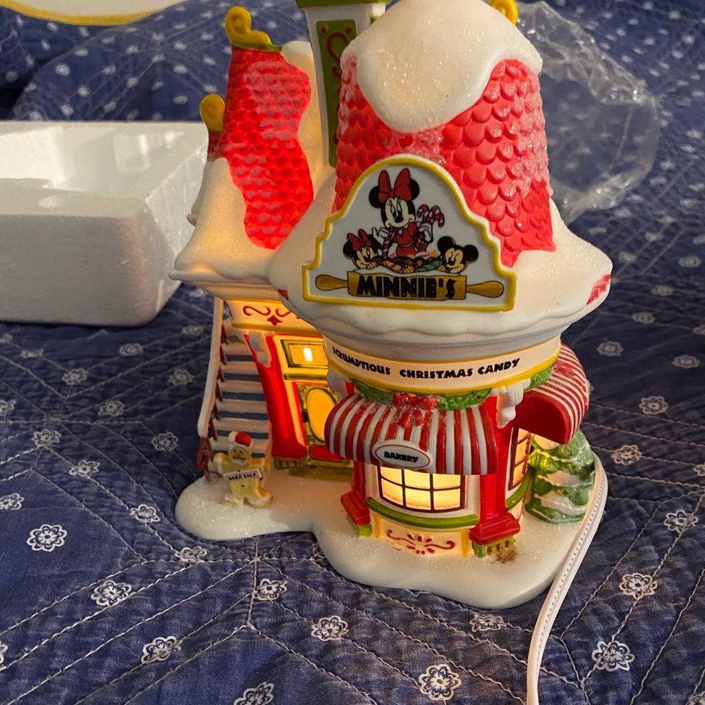Minnie's Bakery Department 56 Disney Mickey’s Christmas Village